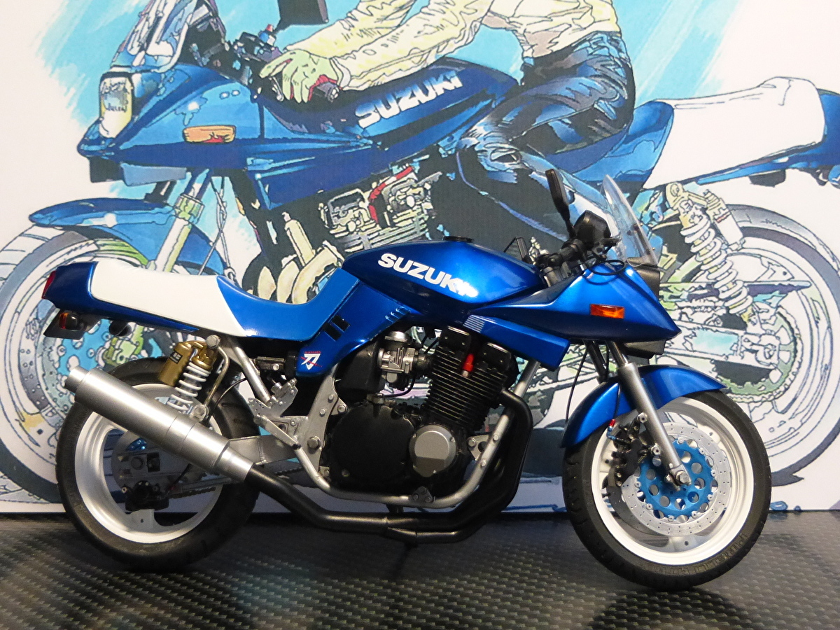 - Yahoo!オークション GSX1100S 刀 2代目キリン仕様 YouTube 二代目キリン　スズキ　ＧＳＸ１１００Ｓ　カタナ　自作トランスキット使用の完成品　送料込み