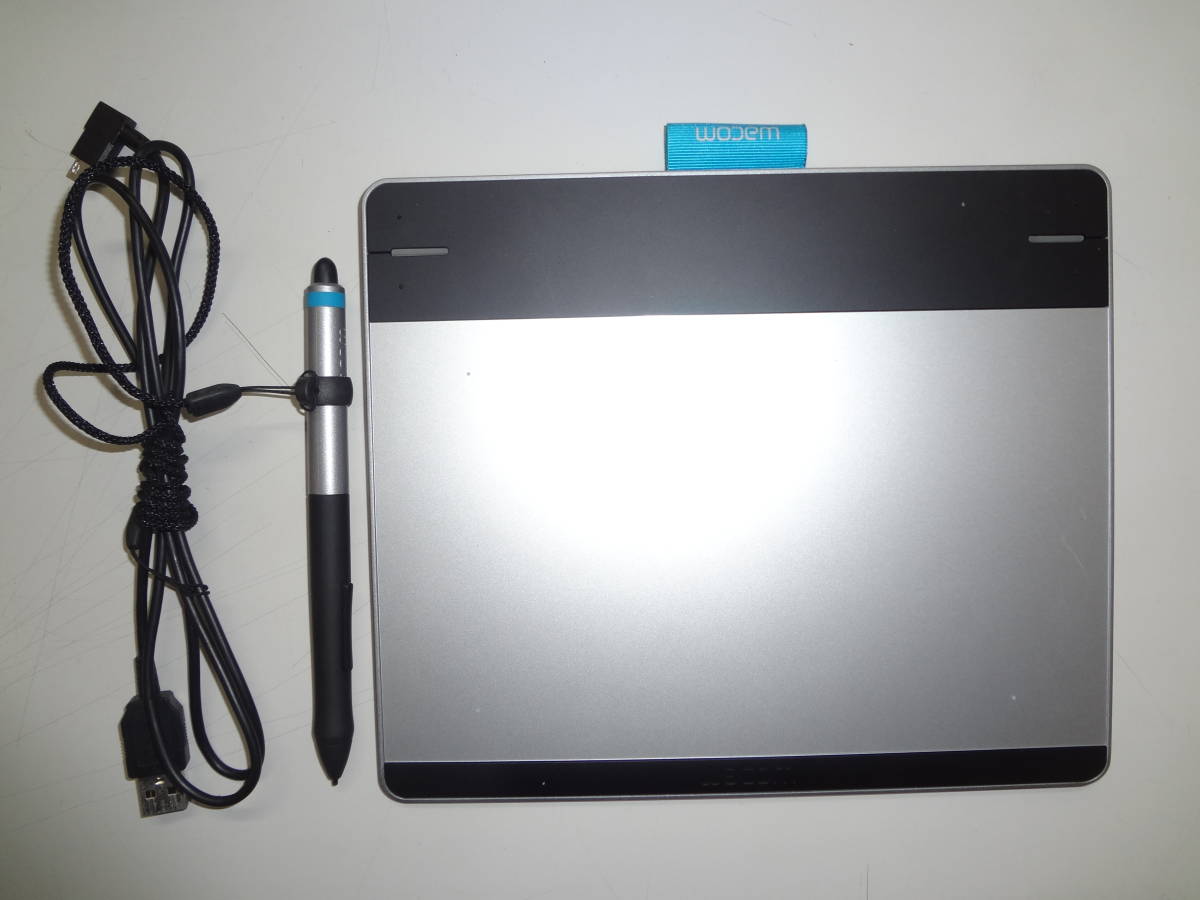 1円～ 美品 wacom ペンタブレット Intuos pen & touch small CTH-480 