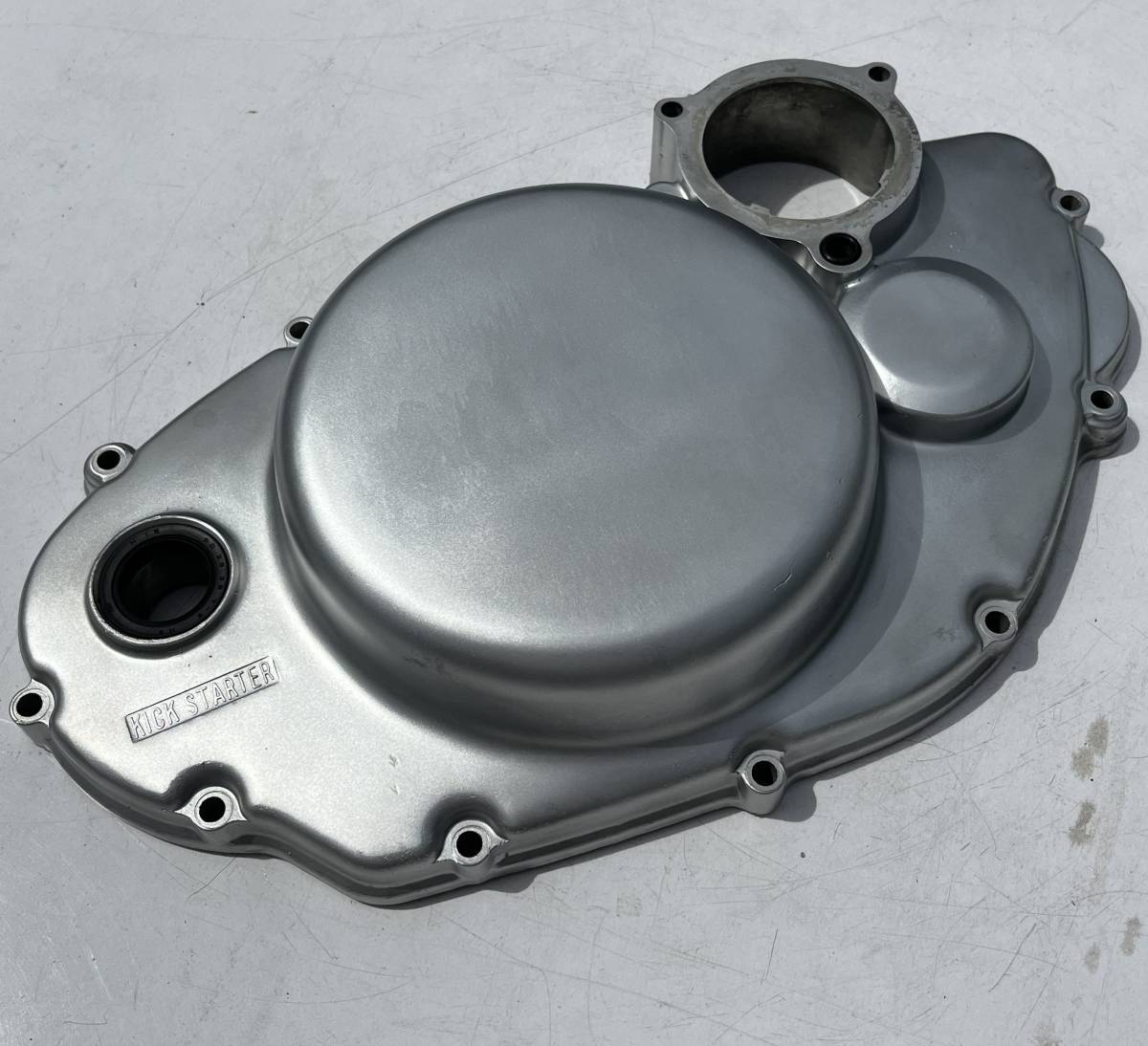 SR400 SR500 クラッチカバー サンドブラスト・ガラスビーズで磨きまし 