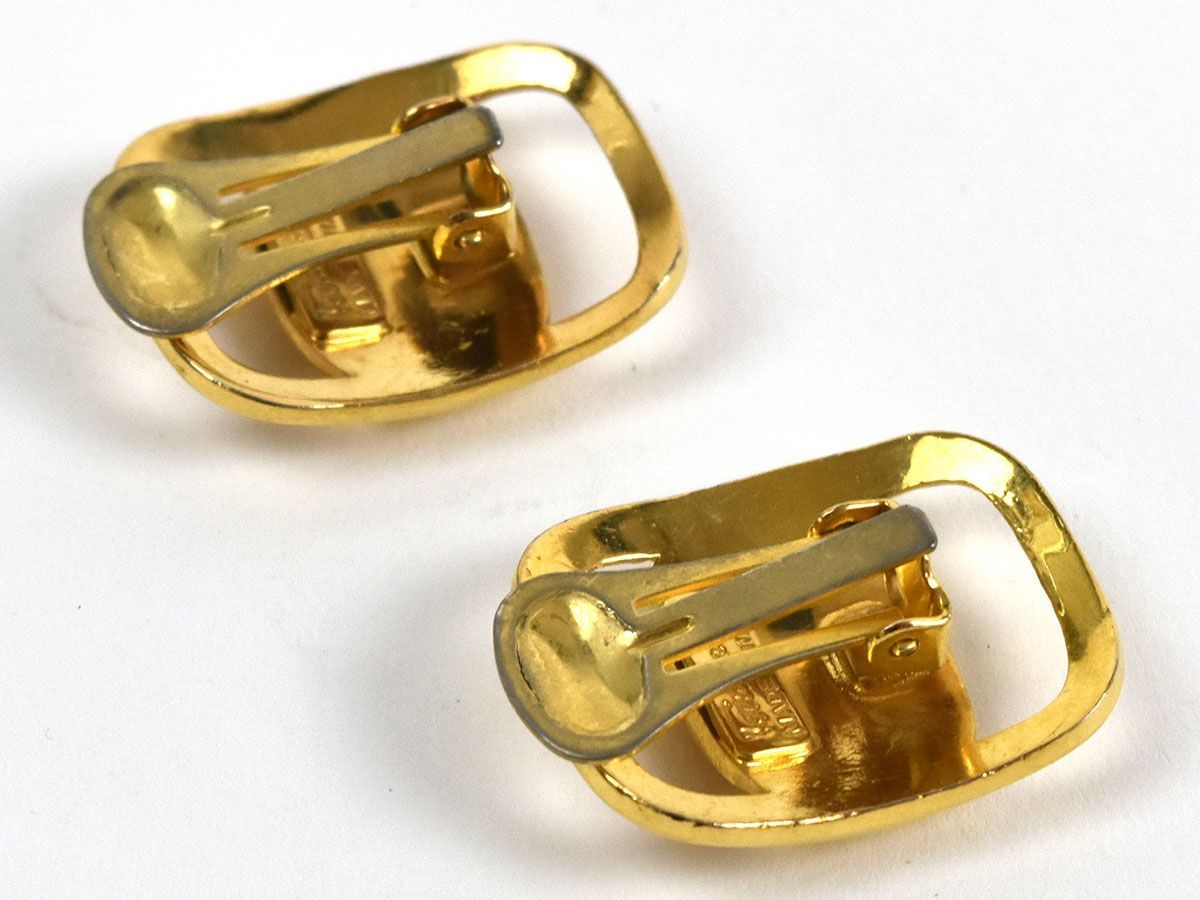 131347☆ Salvatore Ferragamo サルバトーレ フェラガモ ヴァラ金具 