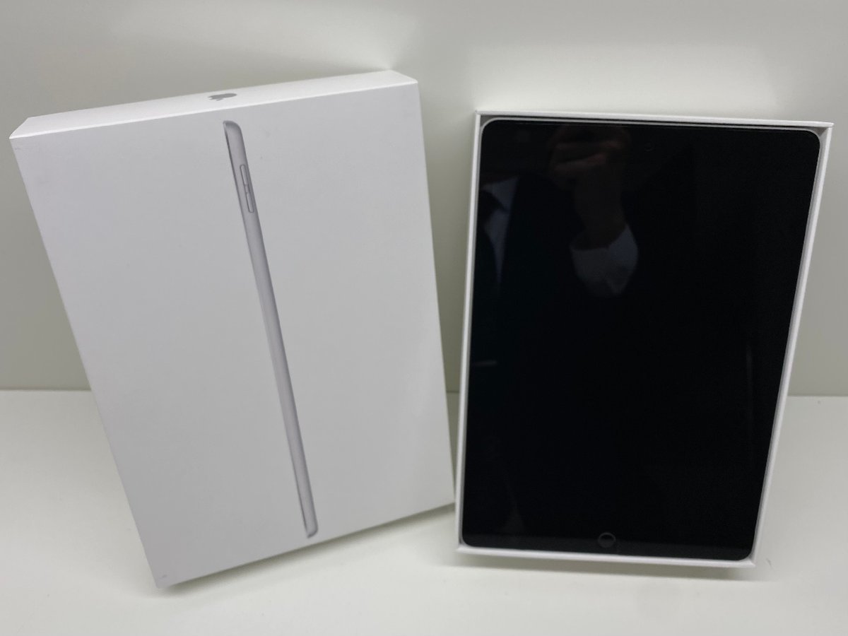 Apple iPad (第9世代) 64GB シルバー Wi-Fiモデル