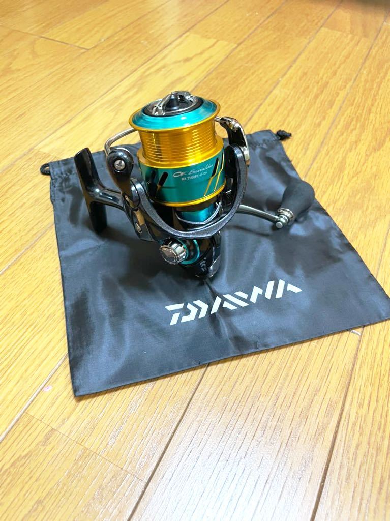 美品！！DAIWA ダイワ 17エメラルダスMX2508PE-H-DH［検］CALDIA