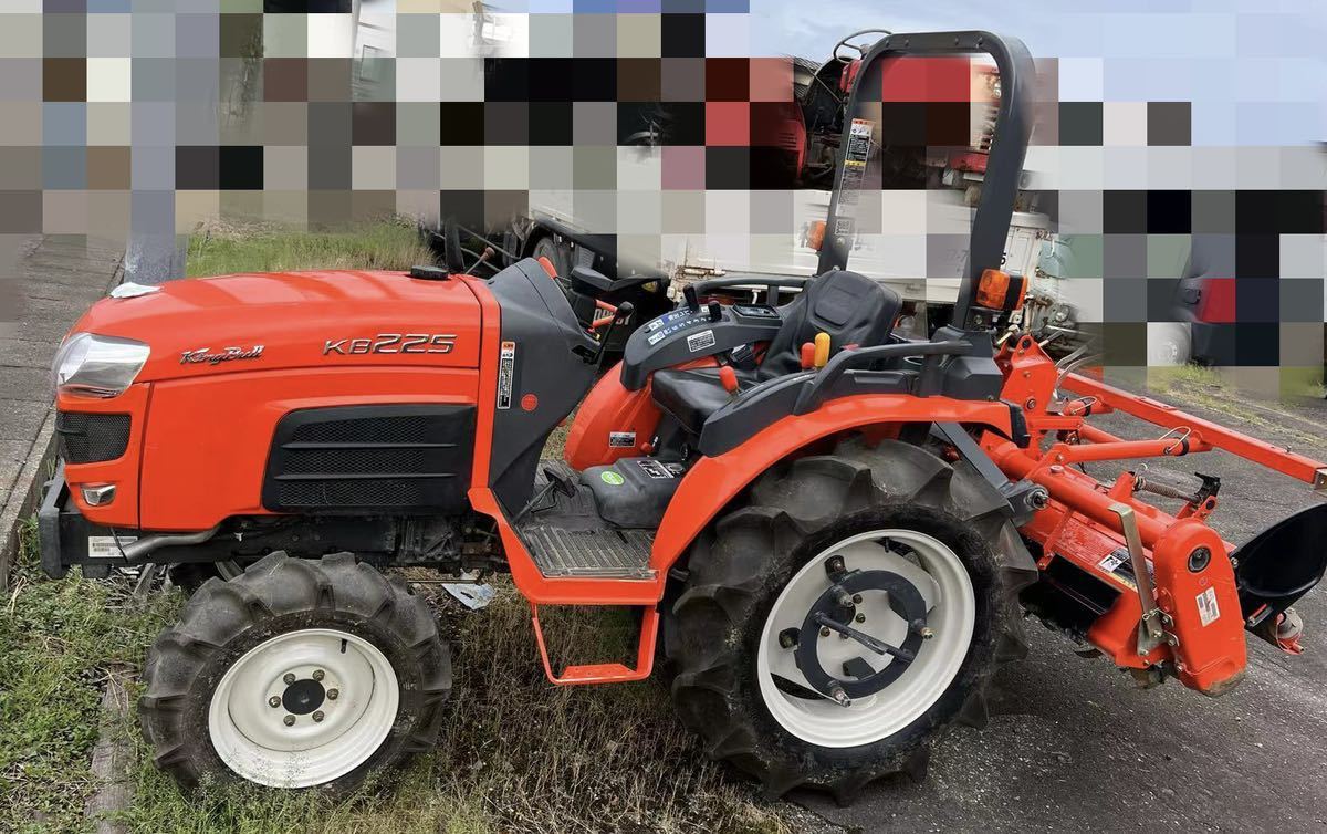 秋田　美品　クボタトラクターKB225 4WD アワー305h、パワステ、自動水平　ディーゼル。 秋田 美品 クボタトラクターKB225 4WD アワー305h、パワステ、自動水平