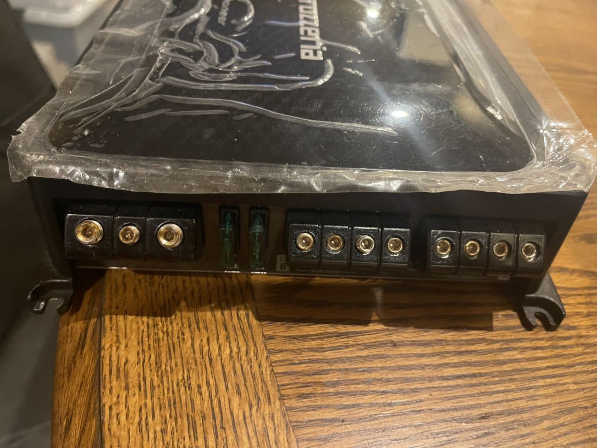 カロッツェリア carrozzeria GM-D7400 パワーアンプ 御回覧有難う