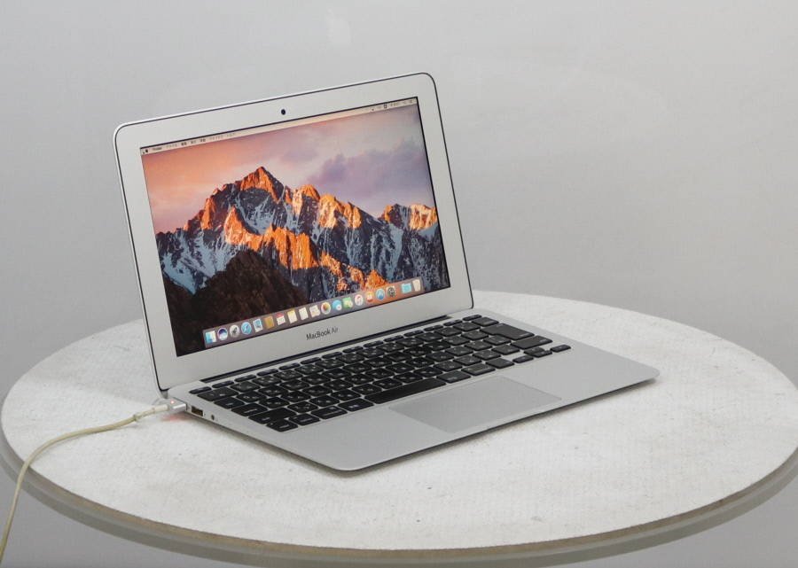 Apple MacBook Air A1465 □現状品 Apple Air MacBook 2.00GHz 8GB