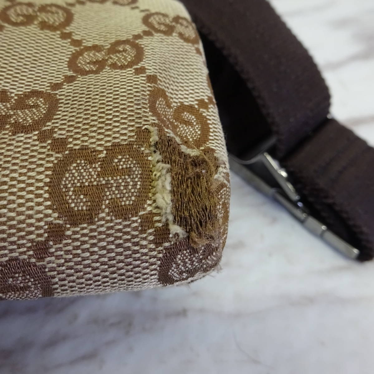◇GUCCI グッチ ウエストバッグ ボディバッグ GGキャンパス