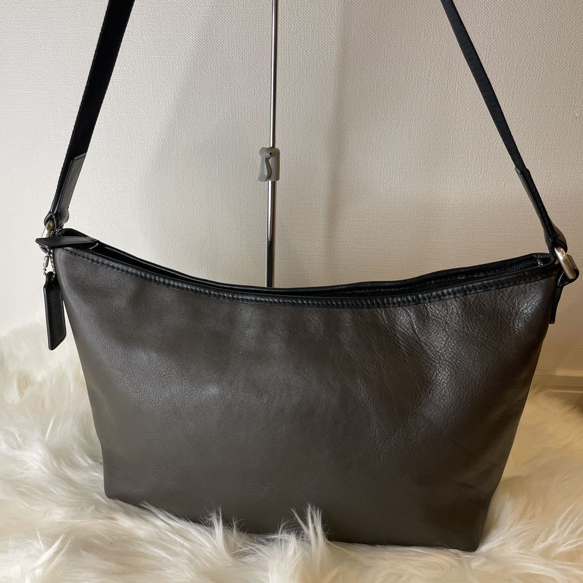 極美品☆参考価格￥66,000- メンズ！美品 COACH コーチ F71436 牛革 