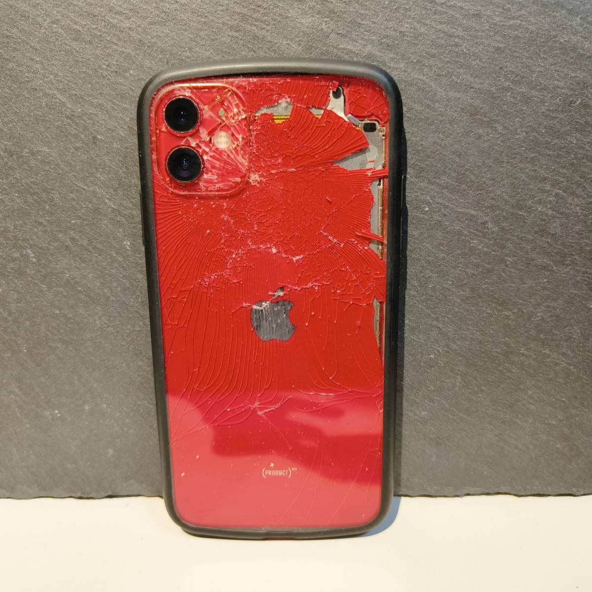 Apple iPhone 11 128GB レッド 本体 背面割れ 安い，人気セール [ST-00417] Apple iPhone 11 レッド SIMフリー 背面