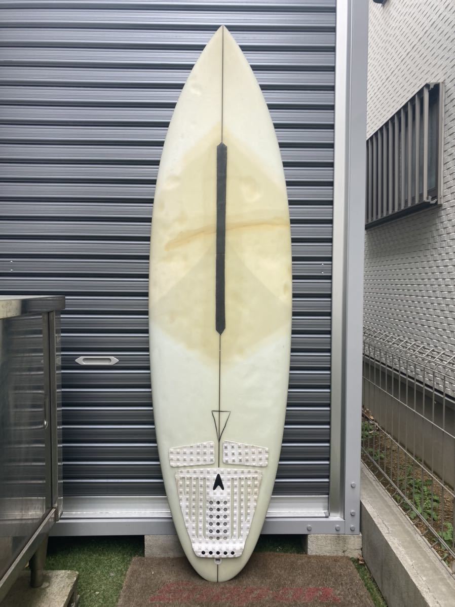 引取限定 クリステンソンサーフボード 6'0 x 19 1/2 x 2 1/2 リペア済
