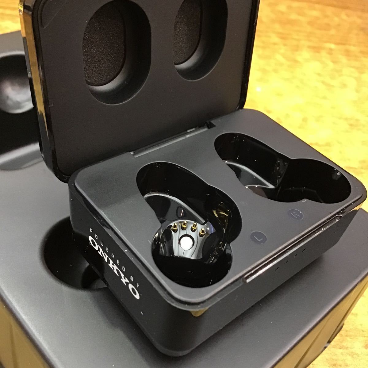 東京リベンジャーズ×ONKYO】オンキョー ワイヤレスイヤホン 羽宮一虎