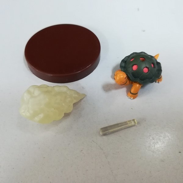 mK890a まとめ 立体ポケモン図鑑 第8集 ロコン キュウコン コータス