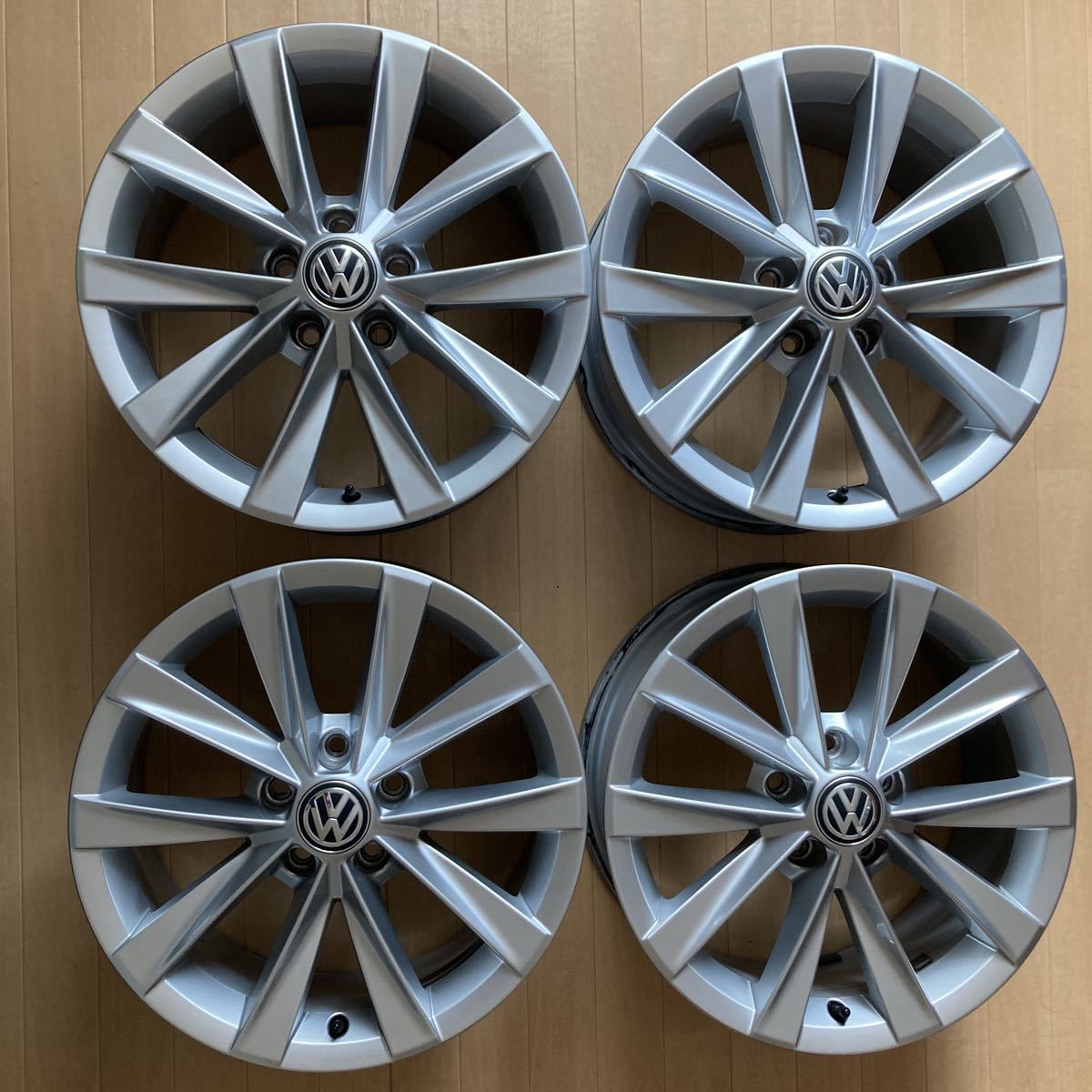 VW ゴルフオールトラック 純正アルミホイール 4本 17インチ 7.0J +42