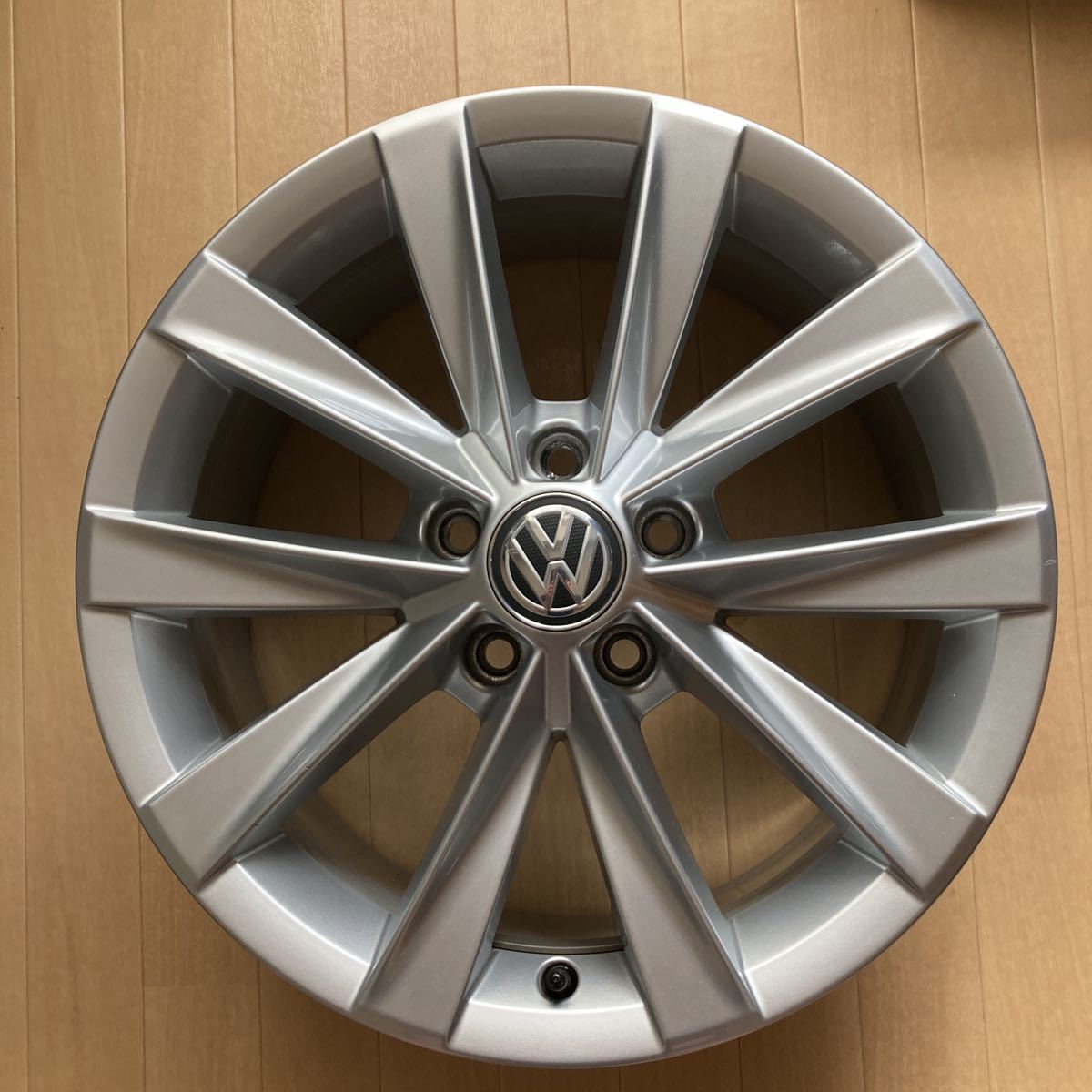 VW ゴルフオールトラック 純正アルミホイール 4本 17インチ 7.0J +42