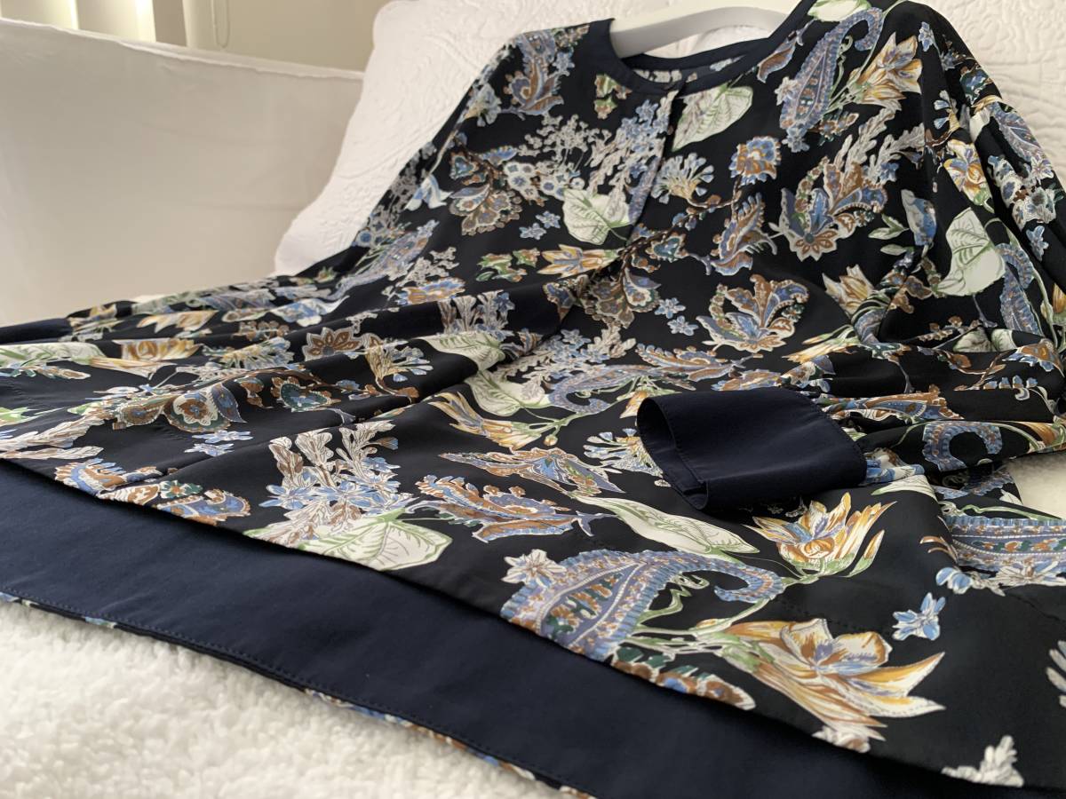 新品38.500円PINORE・ピノーレ［KING］☆navyブラウス11フラワーprint 