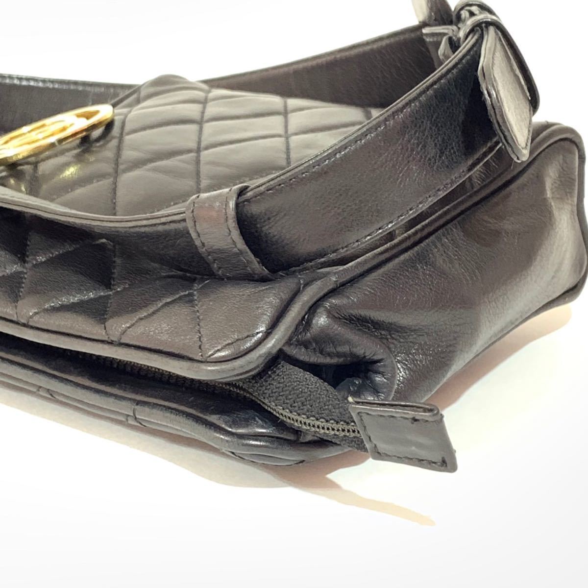 CHANEL シャネル マトラッセ ウエストバッグ ポーチ ラムスキン 黒 1 