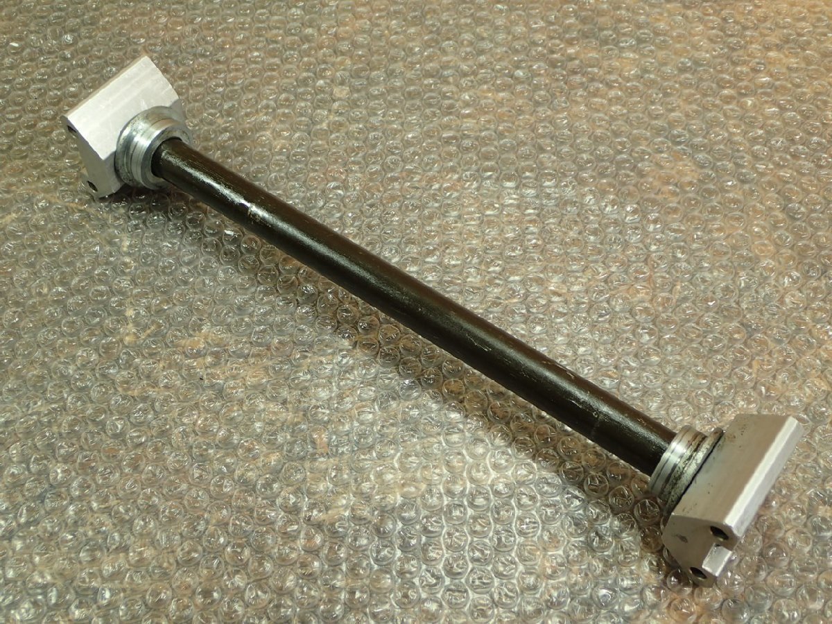 人気セール，お買い得 送料Sサイズ YAMAHA 4KG-0048 XJR1200 リアアクスルシャフト チェーンアジャスター 検. 202210 5 青10(アクスルシャフト)｜売買されたオークション情報、yahooの商品情報をアーカイブ公開 - オークファ ヤマハ用