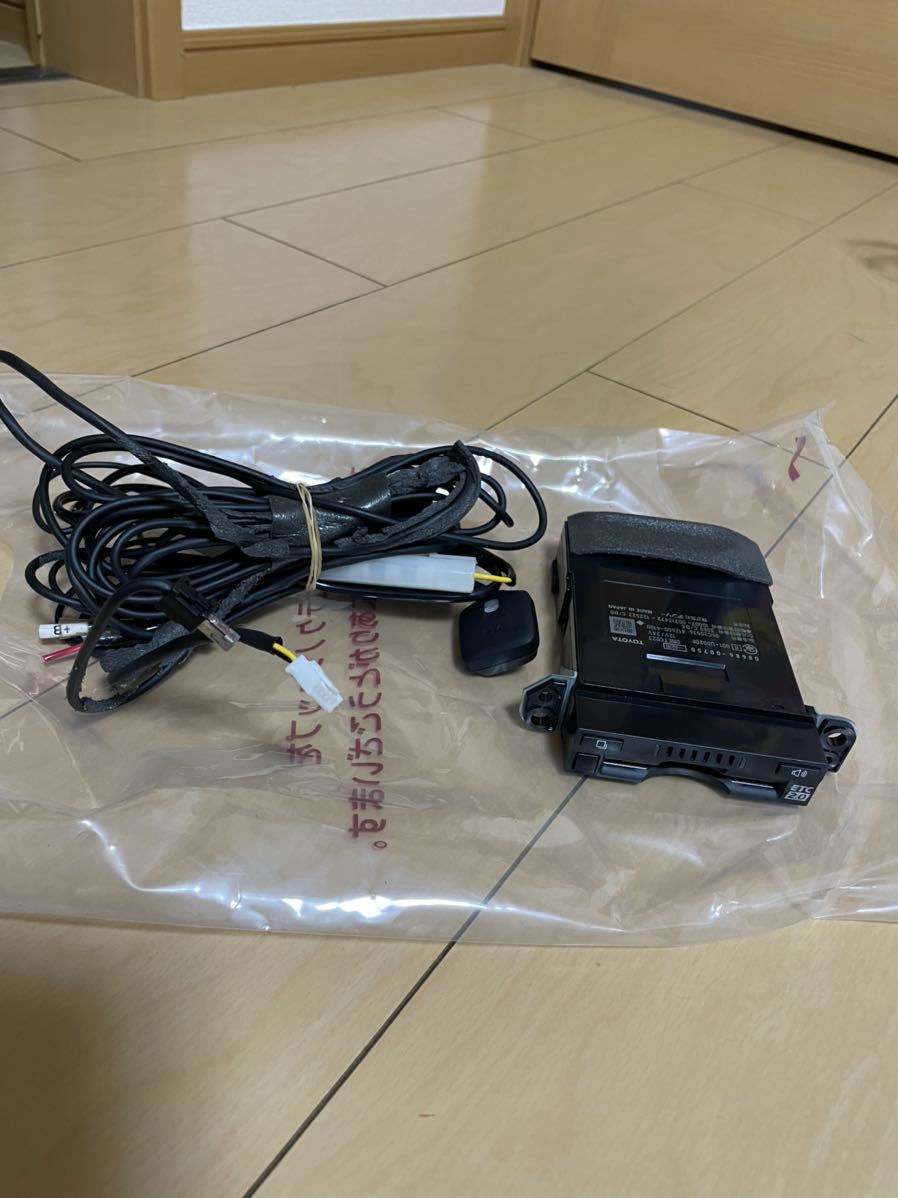 ETC2.0 トヨタ純正　ナビ連動　光アンテナ付き　新セキュリティー対応品 ETC2.0 トヨタ純正品 トヨタ純正 ETC2.0 ビルトイン 08686-00620 光
