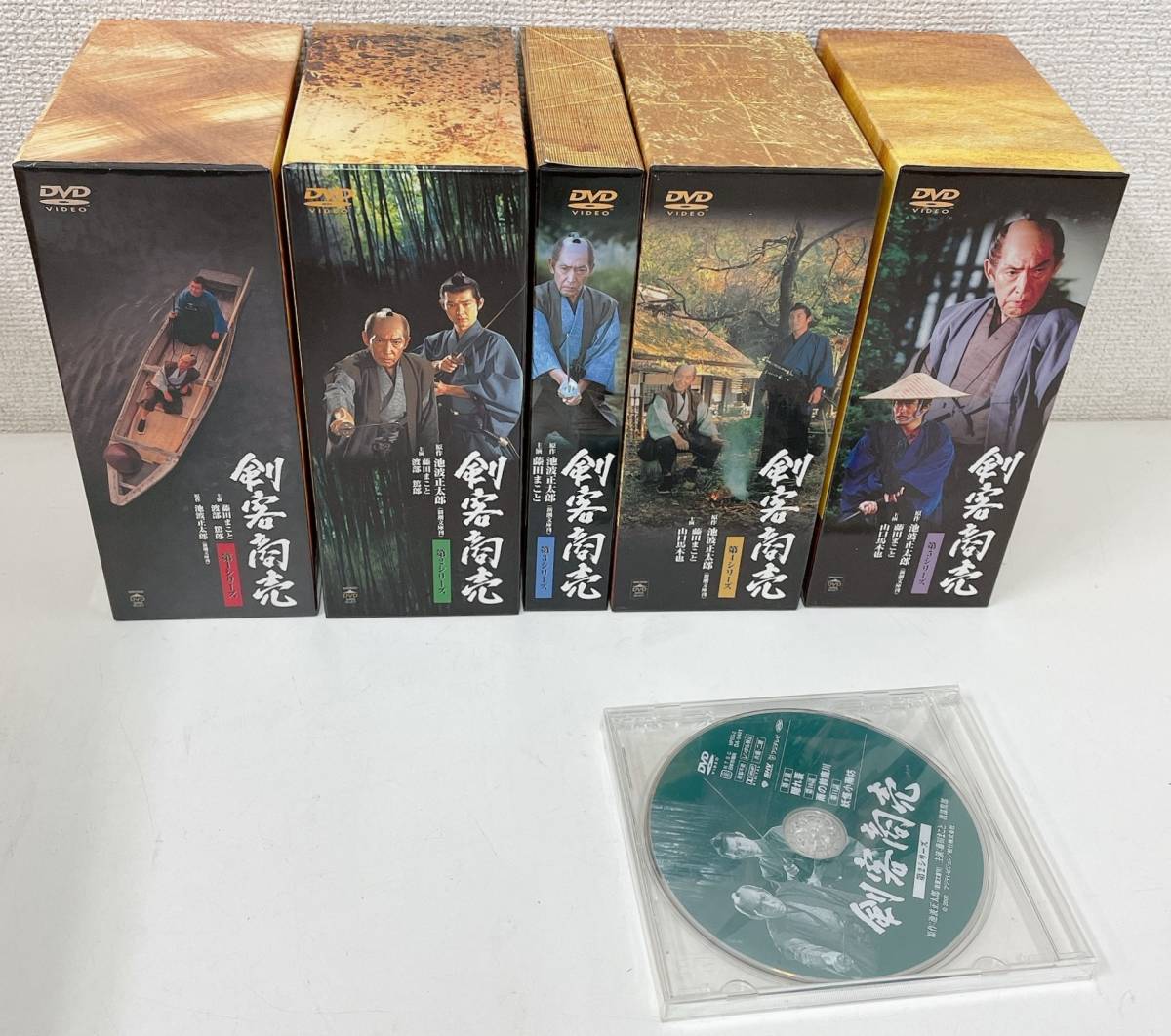 ☆【剣客商売 DVDBOX 第1-5シリーズ 22巻 セット】藤田まこと 主演