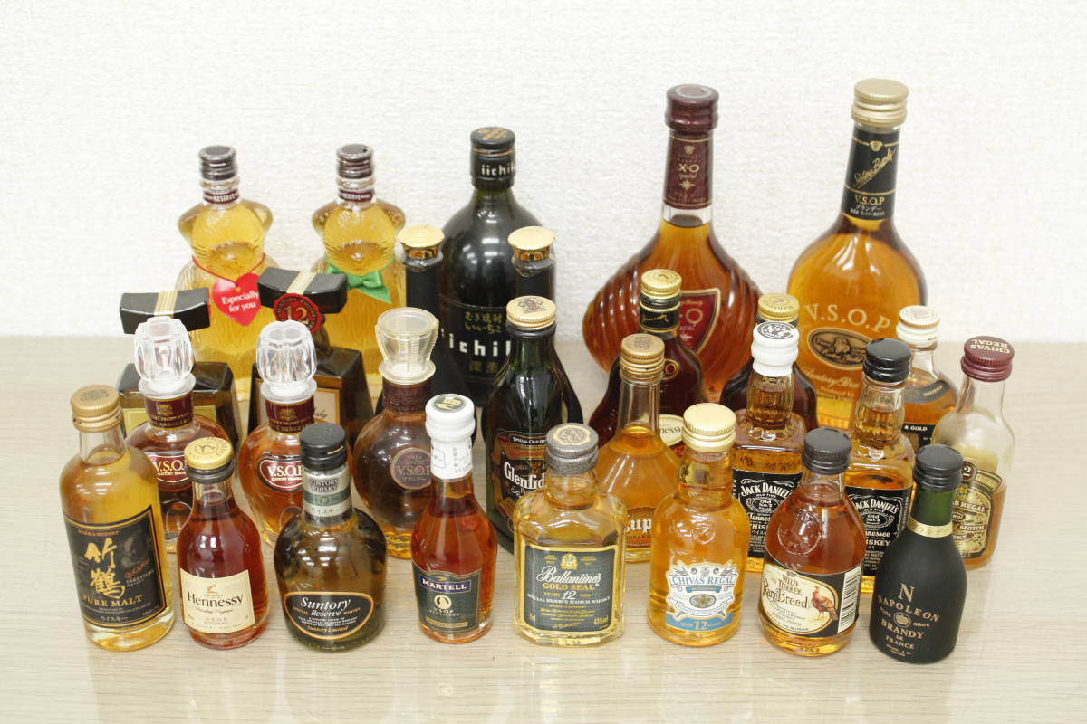【未開栓】ウイスキー ミニボトル 28本 まとめ売りセット お酒 Hennessy ジャックダニエル サントリーウイスキー 他