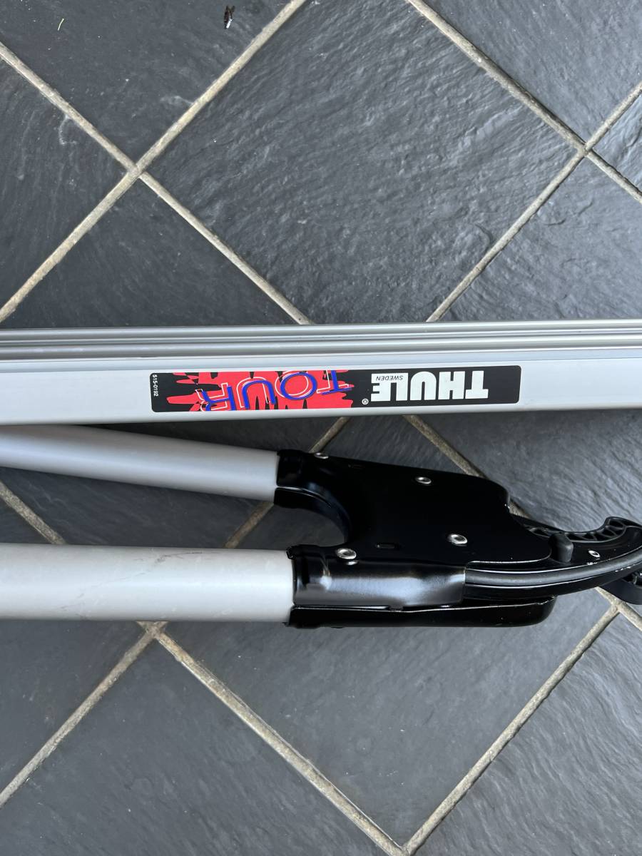 THULE TOUR　スーリー サイクルキャリア THULE | スーリー 送料無料g19424 車載用サイクルキャリア 自動車アクセサリー