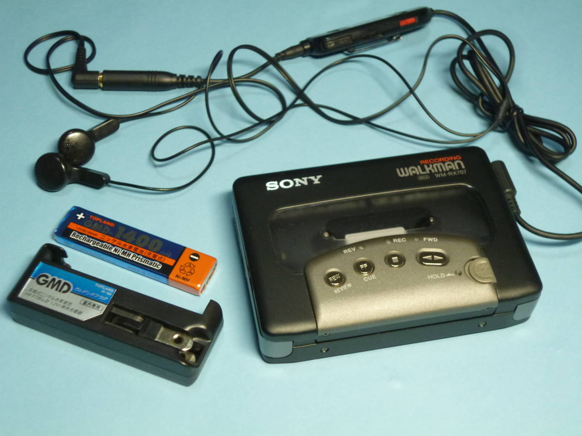 美品・動作　SONY ソニー　WALKMAN ポータブルカセットプレーヤー　WM-RX707 SONY ソニー WALKMAN FM&frasl;AMラジオ ☆美品・動作△☆ ウォークマンジャンク品