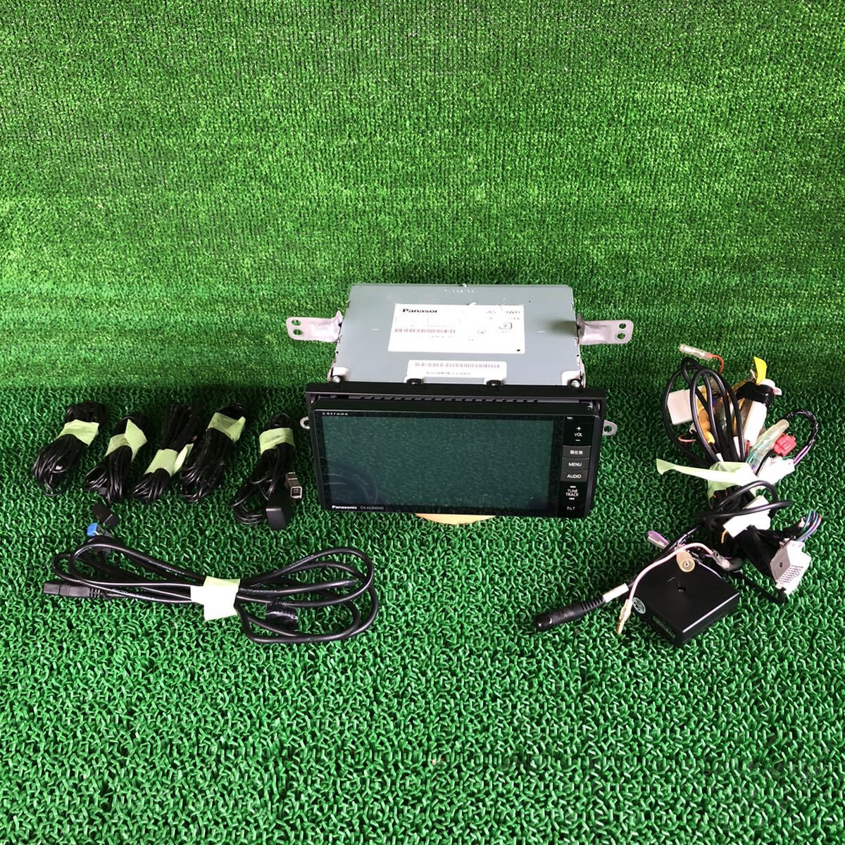 パナソニックストラーダ CN-AS300WD メモリーナビ HDMI / VTR / IPOD
