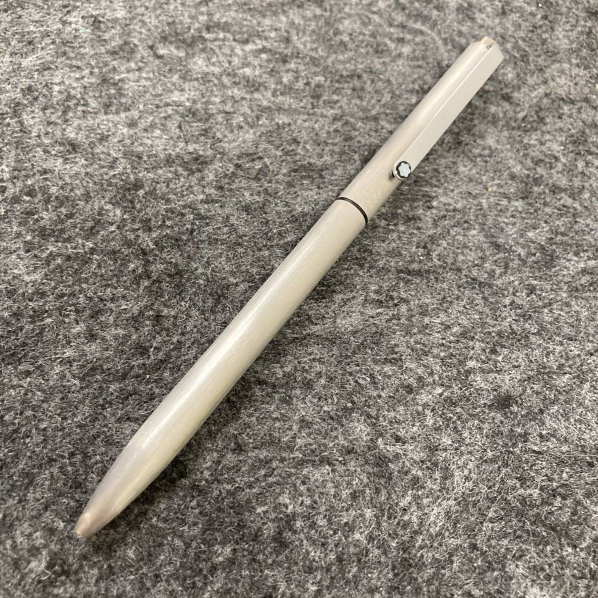 Montblanc Noblesse Black Pen Plated Fountain - Gold Slimline