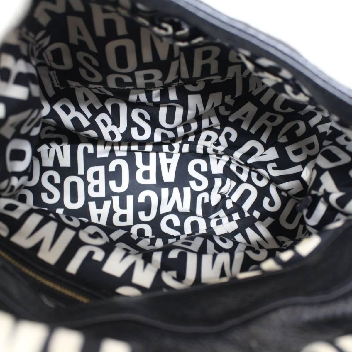 S696)MARC BY MARC JACOBS リュック レザー ブラック M0001402 バック 