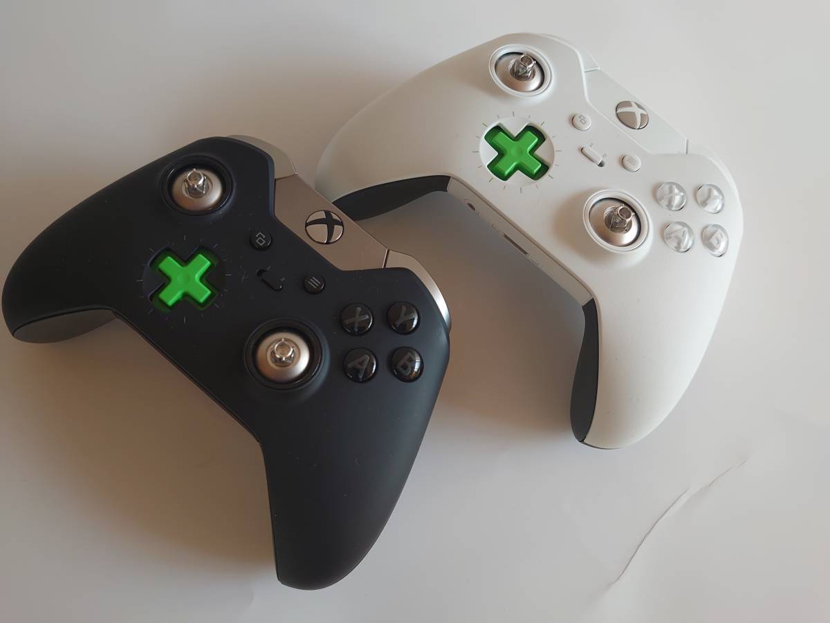 100%新品，定番人気 xbox one ワイヤレスコントローラー1698 2台セット ジャンク現状(アクセサリ、周辺機器)｜売買されたオークション情報、yahooの商品情報をアーカイブ公開 - オークファン アクセサリ、周辺機器
