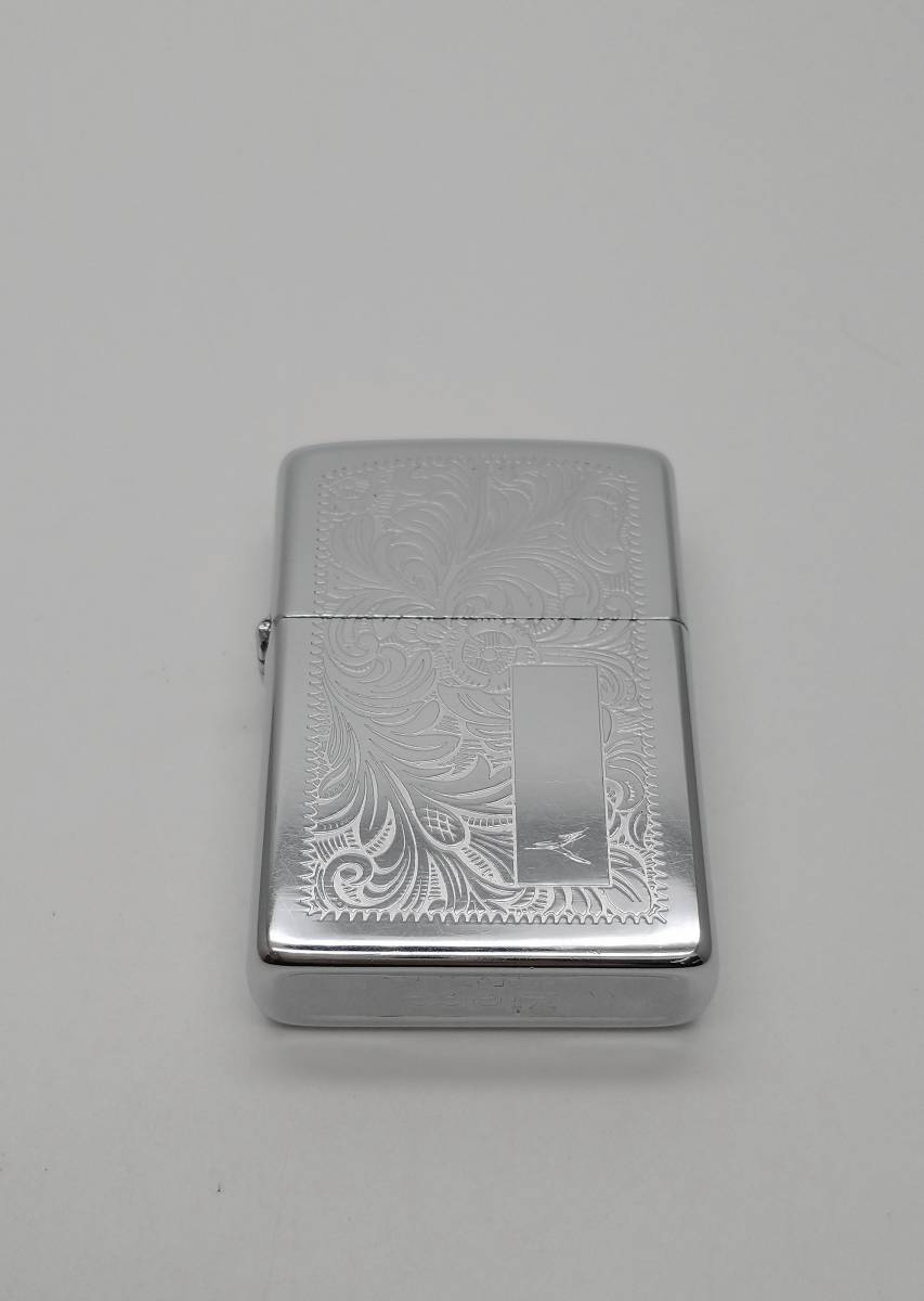 イタリアンベネチアの純銀製の装飾デザインの金属オイルライターになります！ USA製] ZIPPO CROME CLASSIC Venezia design ジッポー ヴェネチア