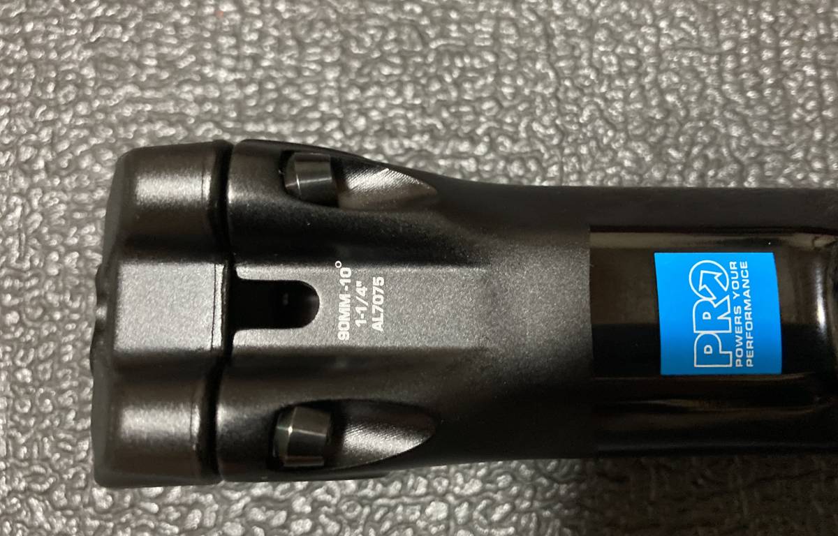 プロ（PRO） Vibe Alloy ステム 1 1⁄4 110mm ⁄ 31.8mm ⁄ -17