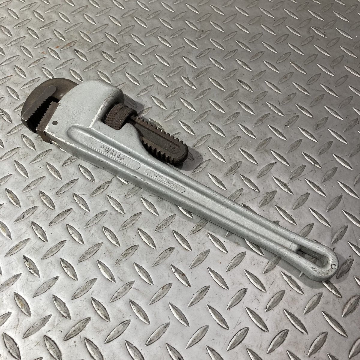  Snap-on/スナップオン エクスターナル パイプレンチ 14&rdquo;-350mm PWA14A 品(パイプレンチ)｜売買されたオークション情報、yahooの商品情報をアーカイブ公開 - オークファン パイプレンチ
