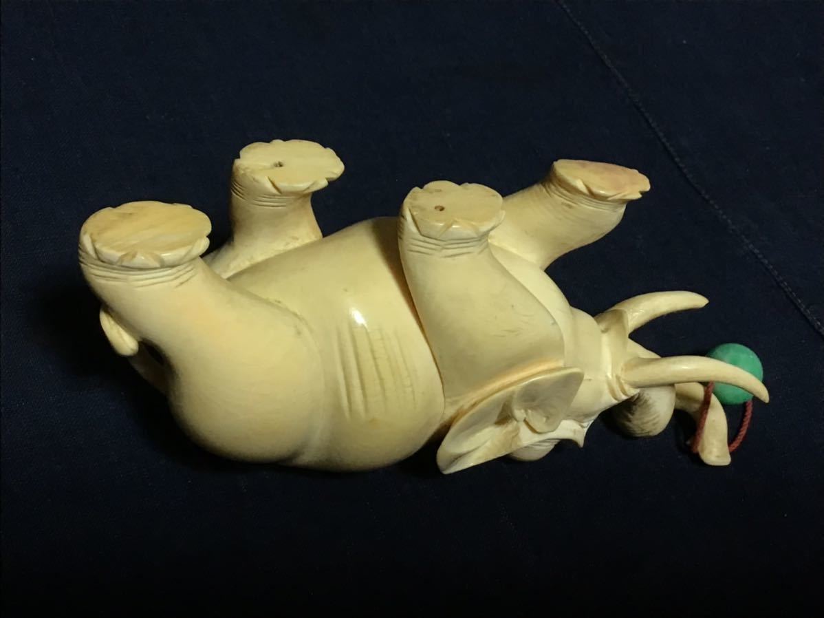 ☆希少！レア品！象牙風 象牙調 マンモス 象 動物 翡翠 置物 オブジェ