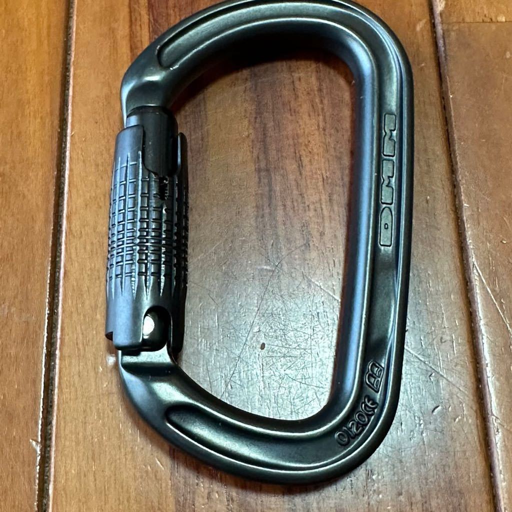 沖縄 米軍実物 DMM ウルトラ D ULTRA D 82g クイックロック カラビナ アウトドア (管理番号K41)