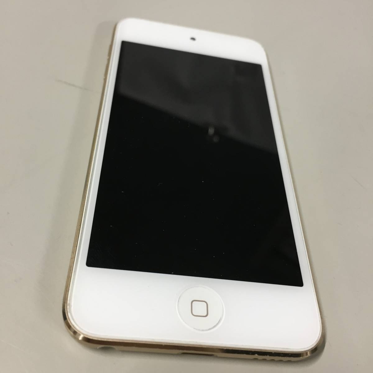 □iPod touch 第7世代 MVHT2J/A A2178 32GB イヤホン付 Apple ゴールド