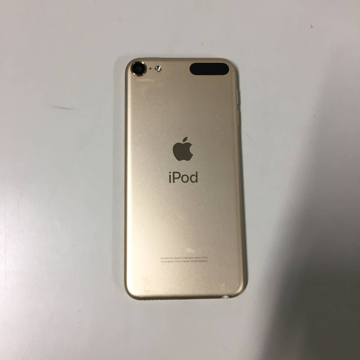 □iPod touch 第7世代 MVHT2J/A A2178 32GB イヤホン付 Apple ゴールド