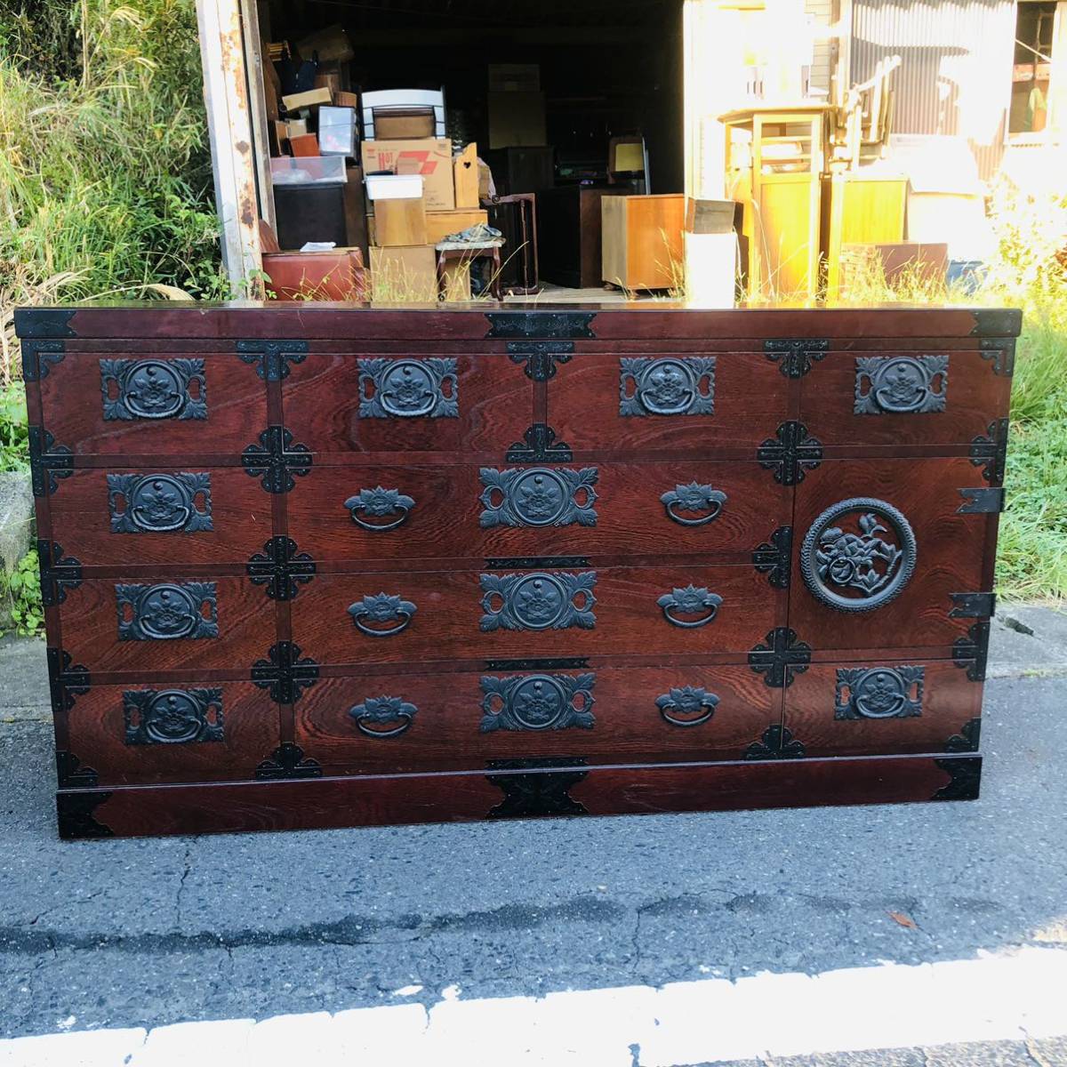 人気定番，本物保証 箪笥 民芸家具 打ち出し金具 引き出し 時代箪笥 古家具 アンティーク(箪笥)｜売買されたオークション情報、yahooの商品情報をアーカイブ公開 - オークファン 箪笥