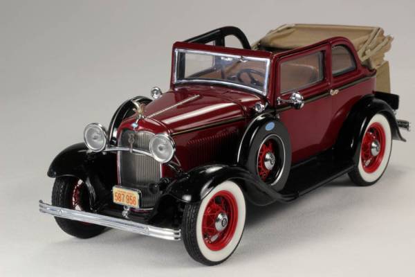 フランクリンミント1932 FORD V8フォード俺たちに明日はない1/24