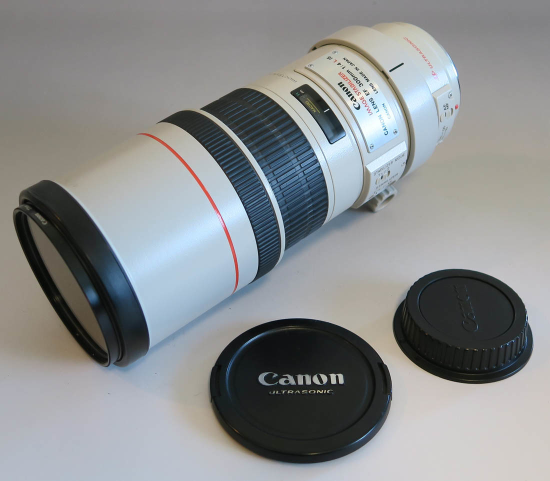 608　■ Canon LENS EF 300mm 1:4 L IS USM カメラレンズ　動作未確認　ジャンク扱い 1円～ Canon EF IS 0 Zoom Cotswold
