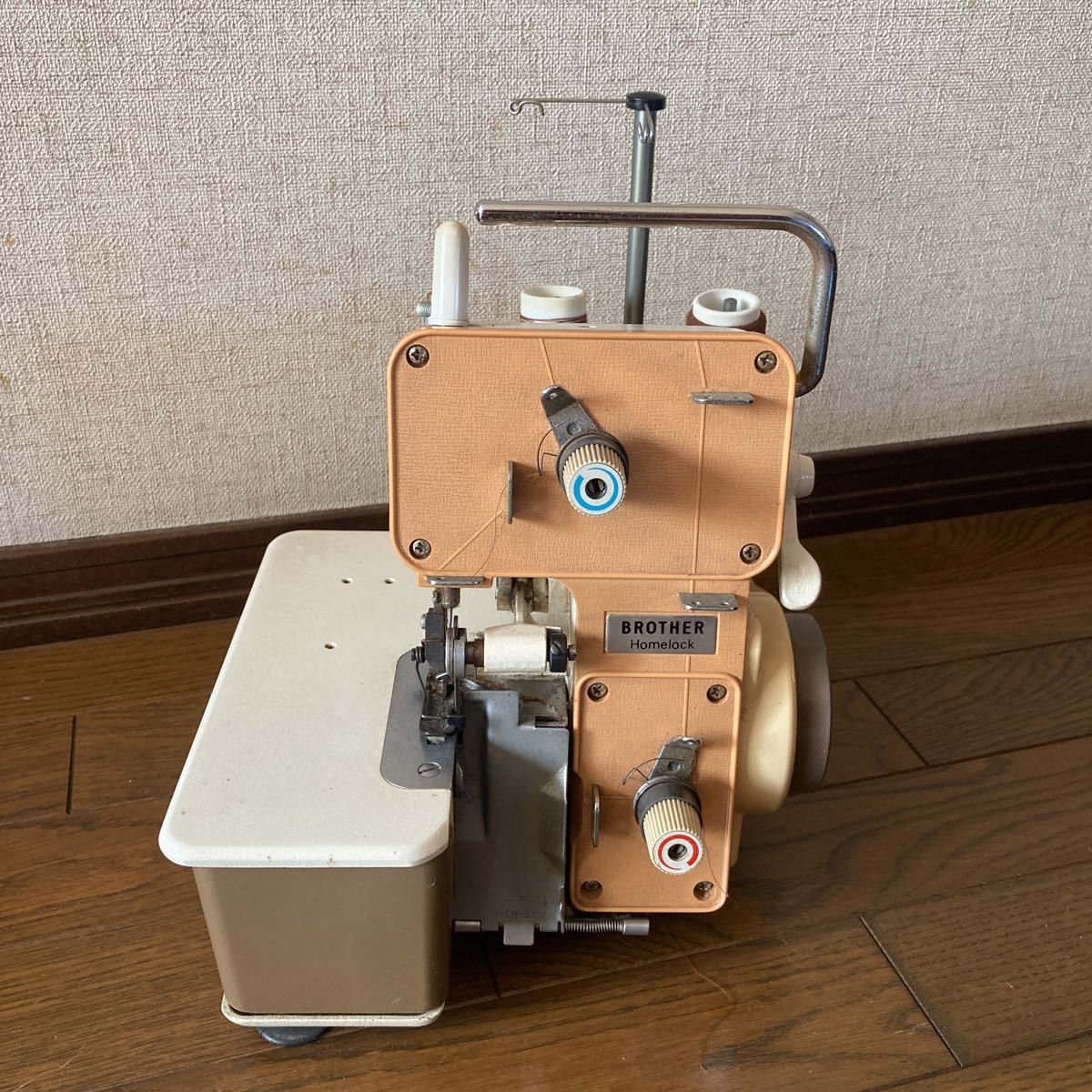 brother ブラザー Home Lock ホームロック TE4-B231 ロックミシン