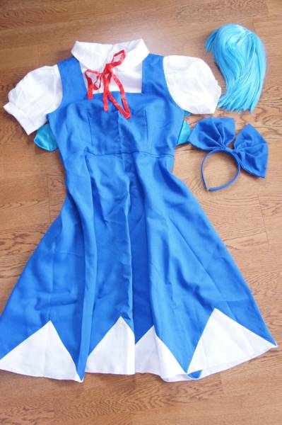 コスプレ衣装 東方Project☆チルノ ウィッグ羽根付きフルセット(衣装 