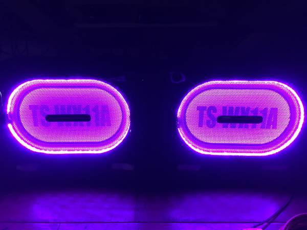 動作保証有り！取り付け簡単☆リモコン、イルミ付き、人気のシート下ウーハー！デュアル仕様☆カロッツェリア、TS-WX１１A