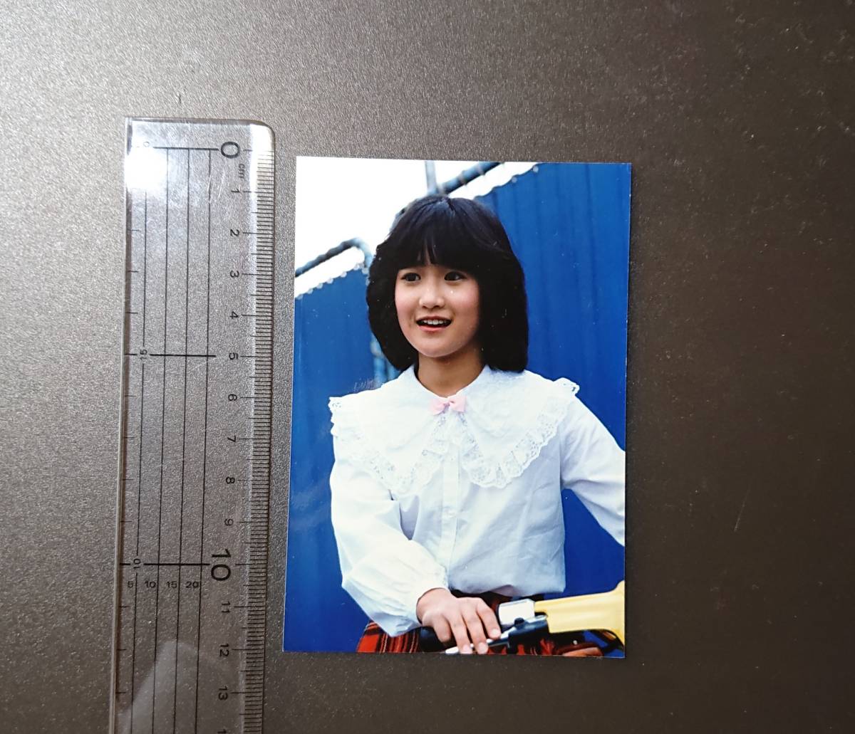 岡田有希子 E判 写真 最終TI1岡田有希子レア当時物アイドル生写真E判