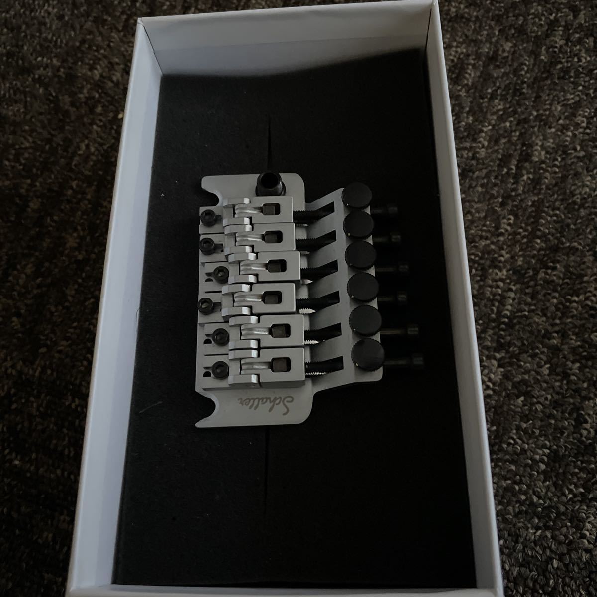  schaller Lock Miester satin chrome R2/37フロイドローズ Germany(ブリッジ)｜売買されたオークション情報、yahooの商品情報をアーカイブ公開 - オークファン パーツ