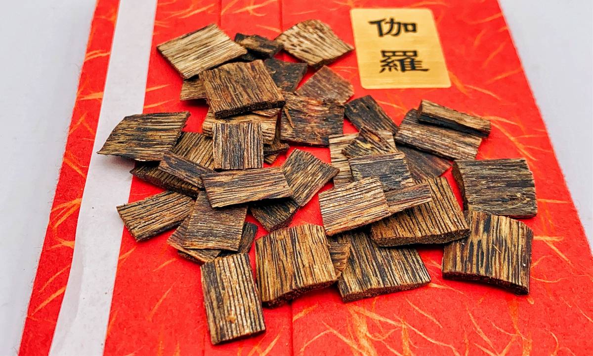 ☆香木伽羅 角割 約7.19g 聞香用/お香/香道具/香道 香木/沈香/