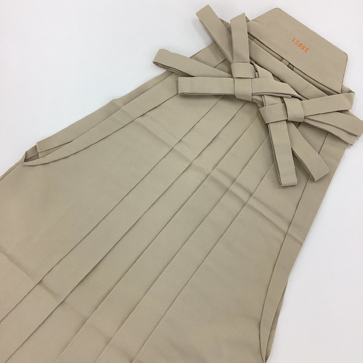  きものcocon 袴 男性用袴 馬乗型 正絹/ベージュ系/袴:紐下91.5cm/股下36cm 11-2-5K-0001-v(一般)｜売買されたオークション情報、yahooの商品情報をアーカイブ公開 - オークファン 一般