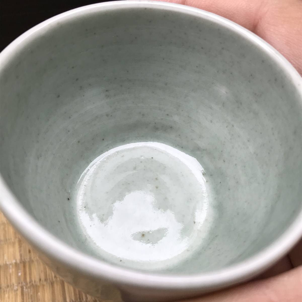猪口 ちょこ 小鉢 ぐい呑み しのぎ 青磁？の盃 ぐい飲み 盃 酒器 杯 
