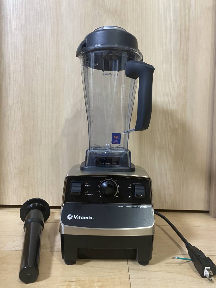 バイタミックス　Vitamix VMO111 ステンレスシルバー　TNC5200 バイタミックス TNC5200 ステンレスシルバー 中古 国内正規品 バイタ