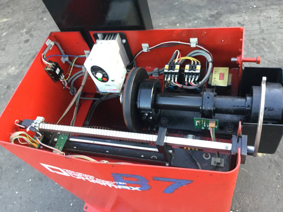 ホイールバランサーDynamax B7 3相200V 中古品