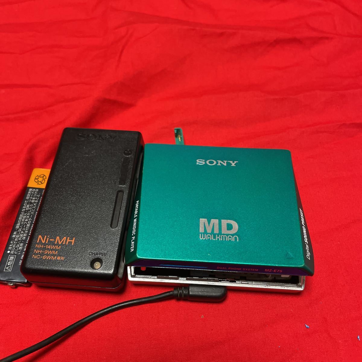 オーディオ機器 SONY MDウォークマン MZ-E75 ポータブルMDプレイヤー